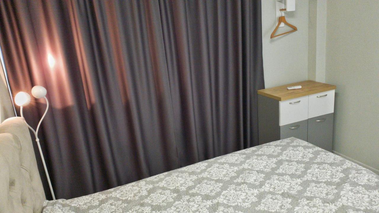 Cozy Studio Near The Park With Huge Verandah. Велико Търново Екстериор снимка